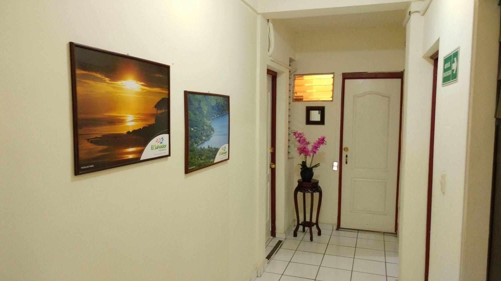 Hotel Armonia Hostal San Salvador Extérieur photo
